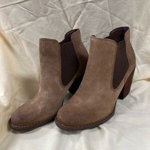 BORN
BORN - Womens - Elaine